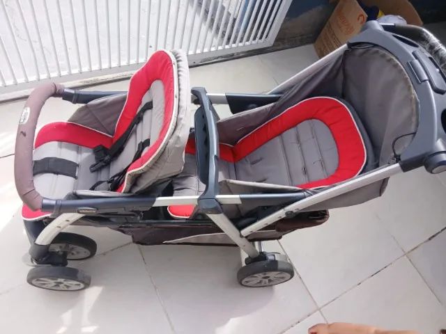 Carrinho de bebê duplo64176430520835120