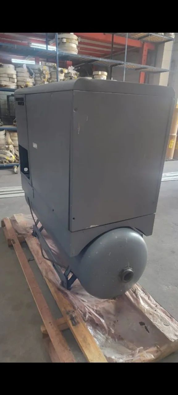 ? VENDO COMPRESSOR PARAFUSO  ATLAS COPCO GX11FF - Foto 3