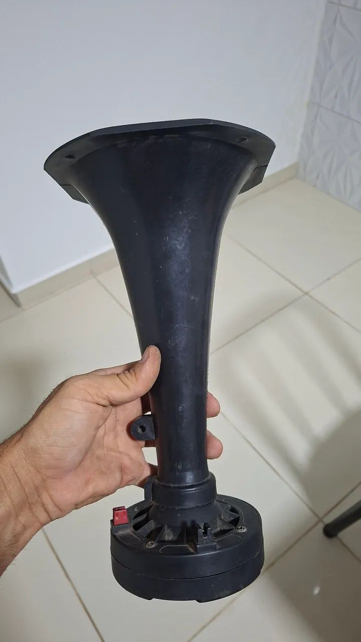 Vendo 2 Cornetas com os cones e 2 tweeter funcionando perfeitamente  - Foto 6