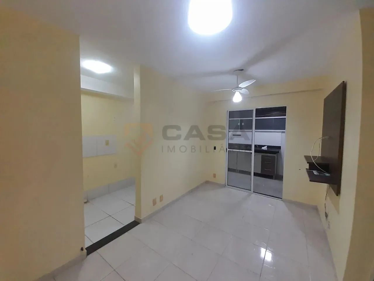 Apartamento térreo com quintal perto da Praia de Manguinhos - Foto 4