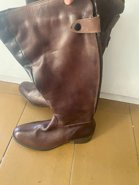 Botas de Couro Marrom - Foto 2