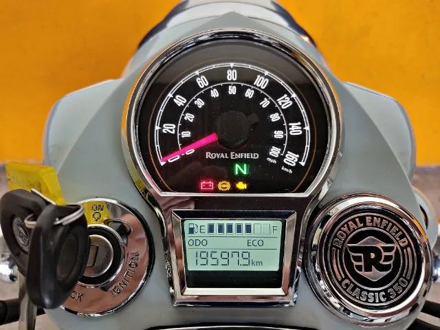 Royal Enfield Classic 350 ABS 2023, Impecável, fan bros fazer twister 150 160 300 cb xre - Foto 5