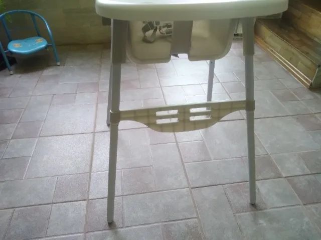 Cadeira de alimentação pra criancas - Foto 2