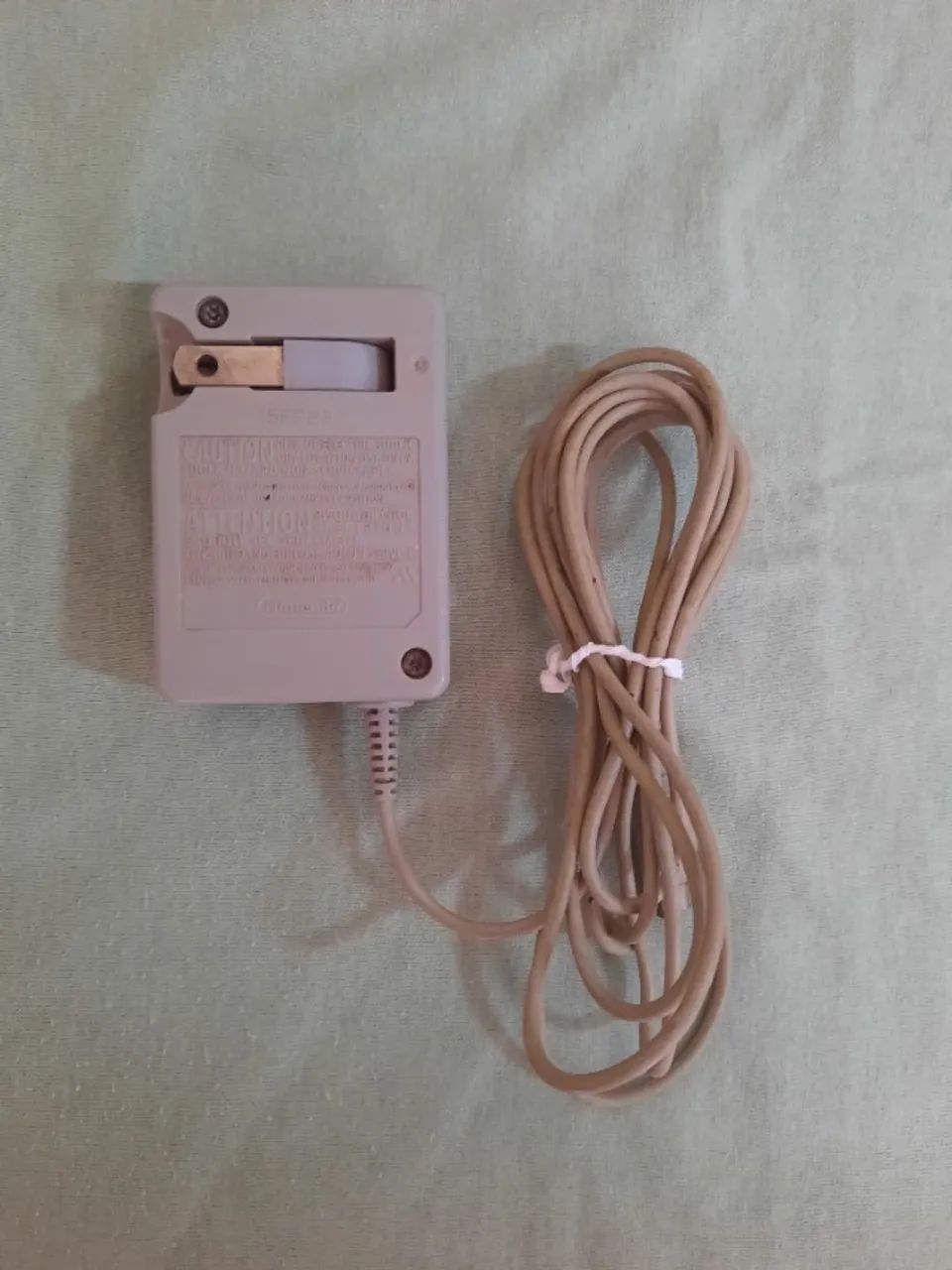 Carregador original 110v p/ Nintendo DSI/3DS