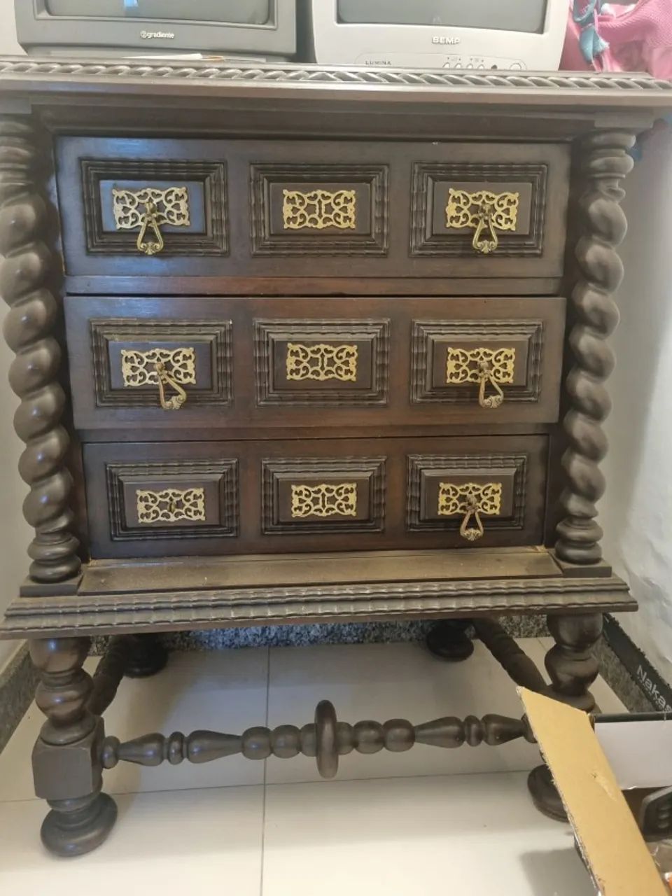 Cômoda Antiga - Madeira Maciça64289078701570121