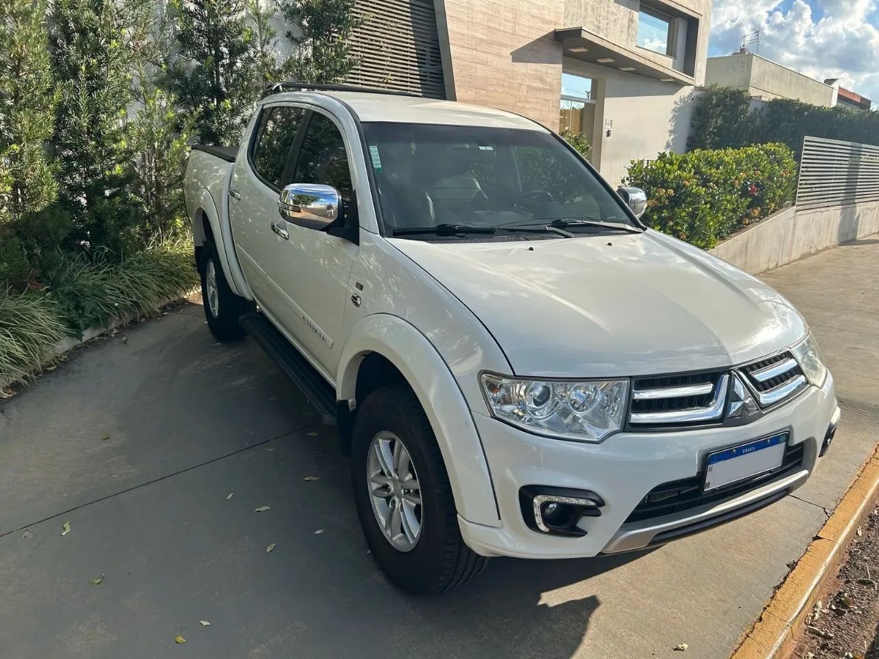 MITSUBISHI L-200 TRITON HPE 3.2 TDI 4X4 AT - Foto 2
