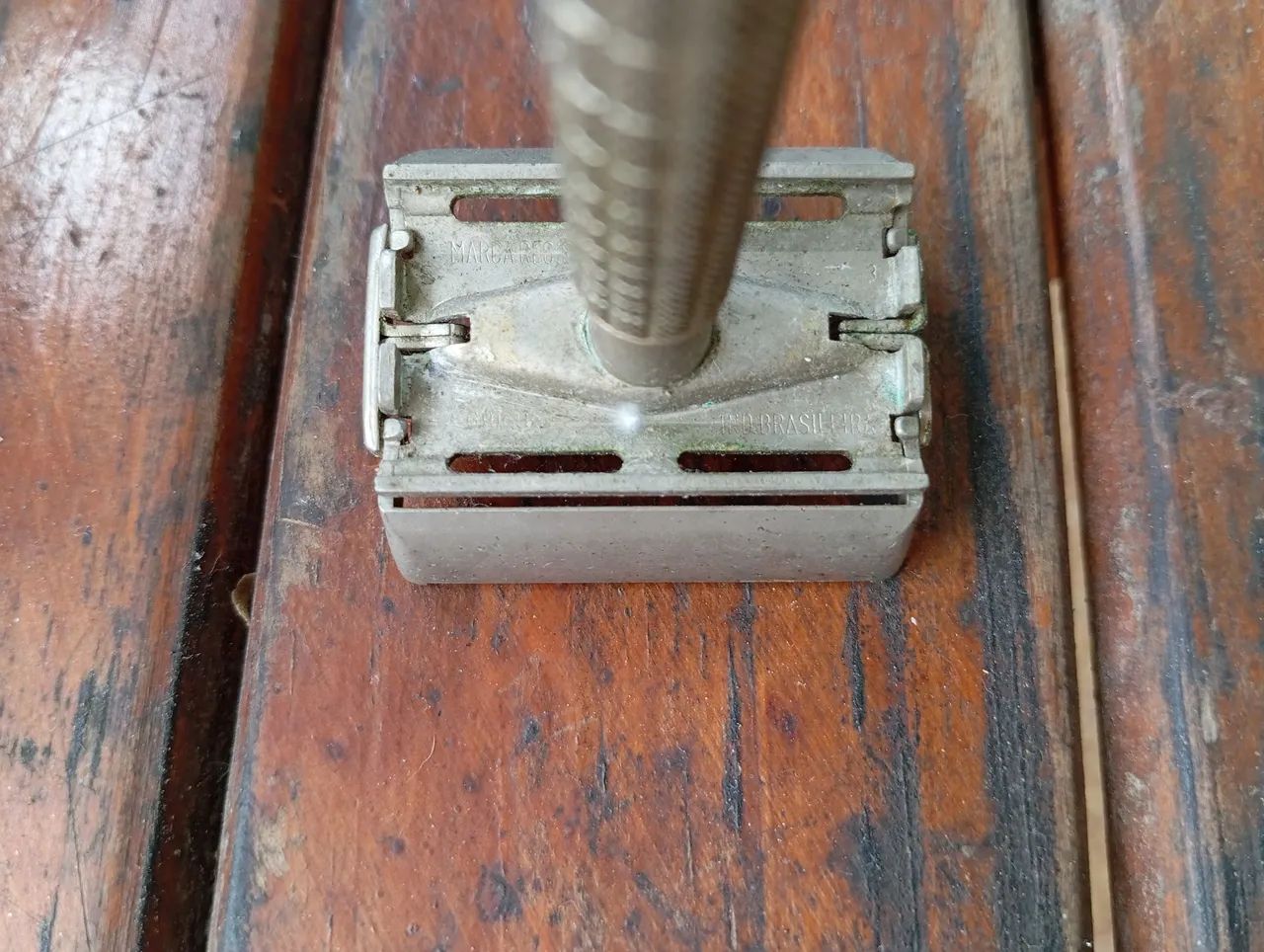Barbeador de aço inox anos 80 - Foto 4