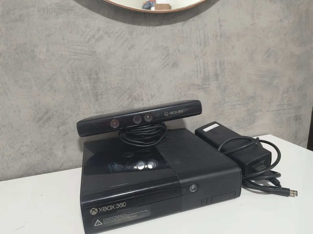 Xbox 360 - Console+Kinect+Power Supply (Defective Console)64308894179586120