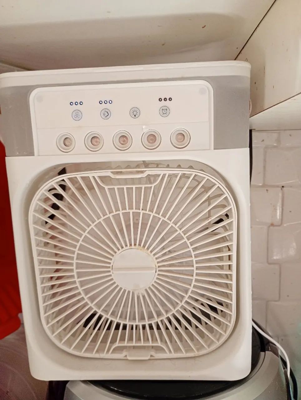Ventilador e umidificador com luz de led com baixo consumo de energia - Foto 2