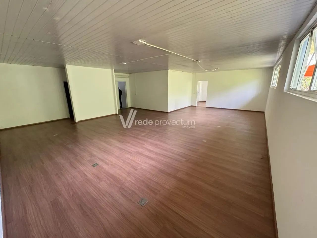 Galpão de 1.400m² para Locação em Vinhedo  Infraestrutura Completa em Condomínio Industria - Foto 4