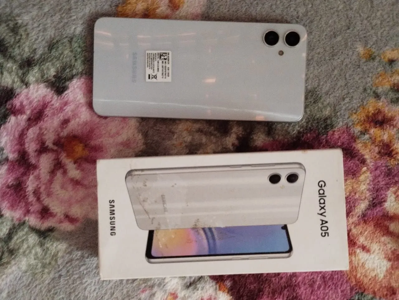 新品未使用 Samsung Galaxy A05 本体 シルバー samsung a05