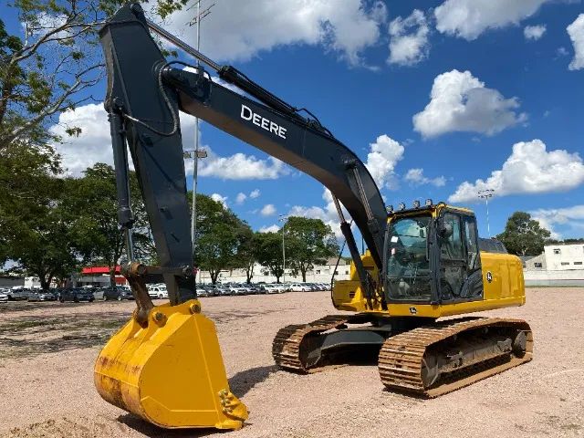 Escavadeira Hidráulica John Deere 210 GLC 21T