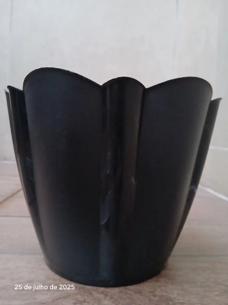 Cachepot plástico preto médio - Foto 3