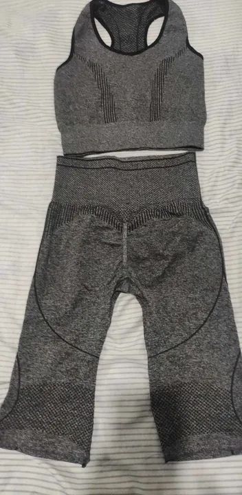 Conjunto de academia  Tamanho M - Foto 2