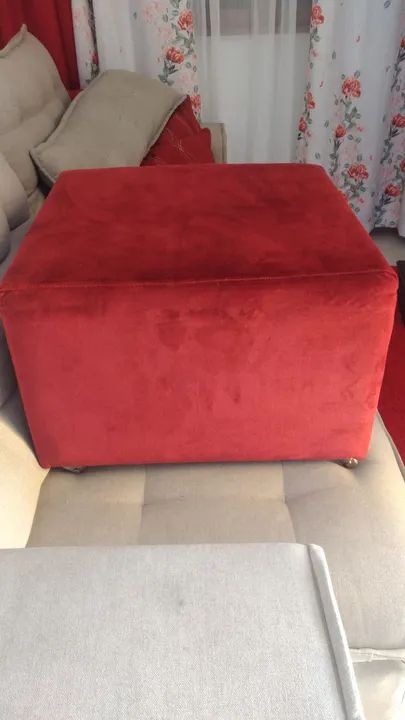 Puff vermelho de suede  - Foto 3
