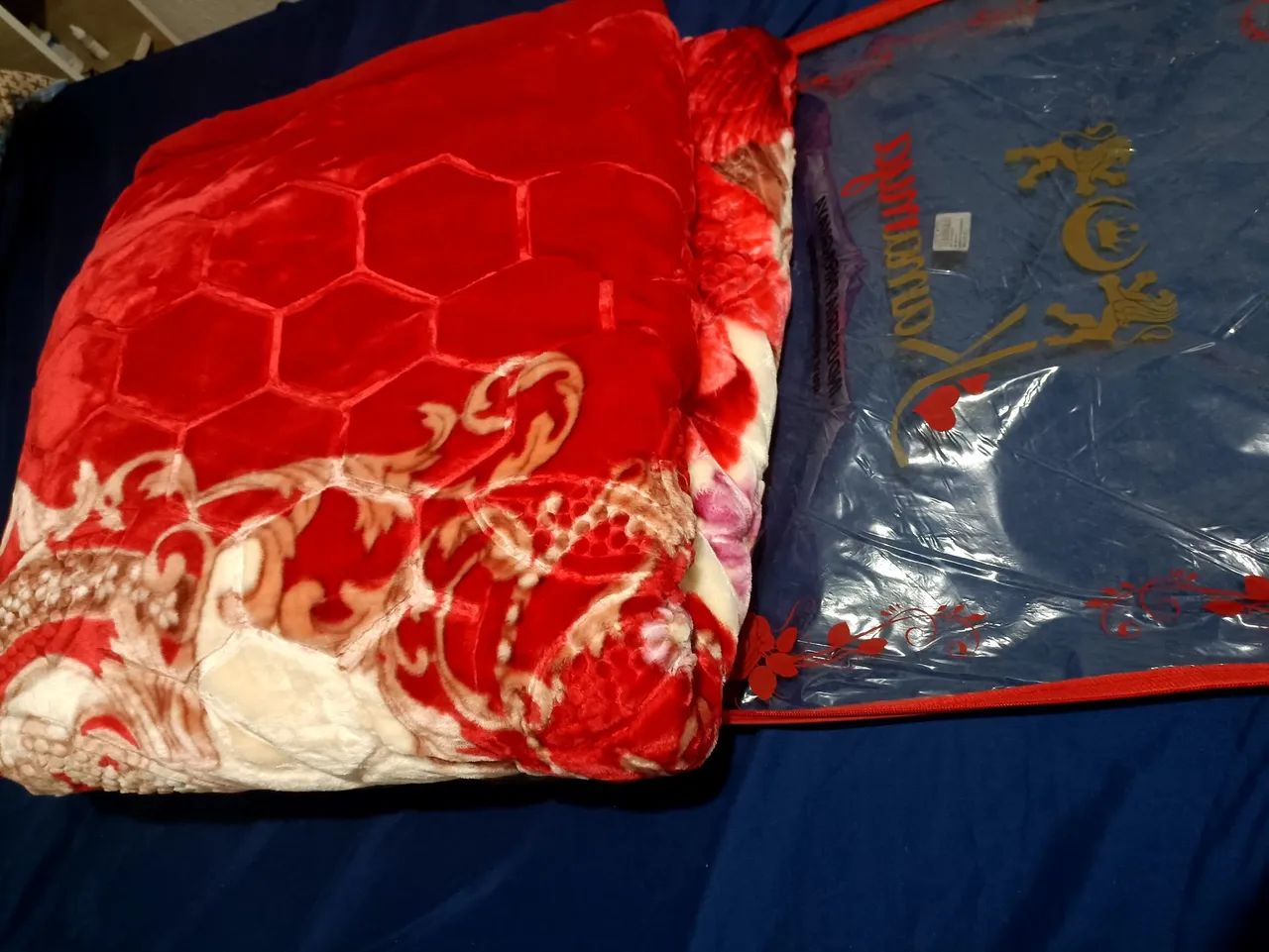 R$239.99 cobertor kamamya cobertor casal 2x2,40 vermelho GG grande grosso 3,5kilos - Foto 3