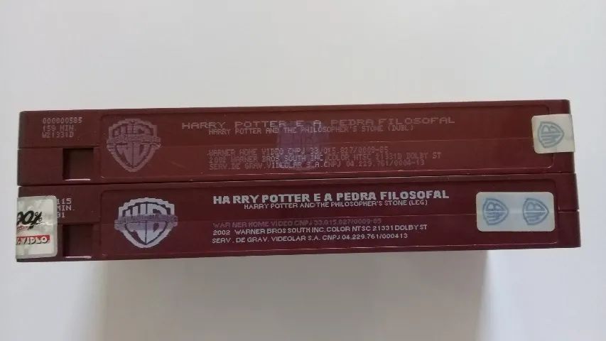 2 Vhs Harry Potter E A Pedra Filosofal - Legendado + Dublado - Foto 3