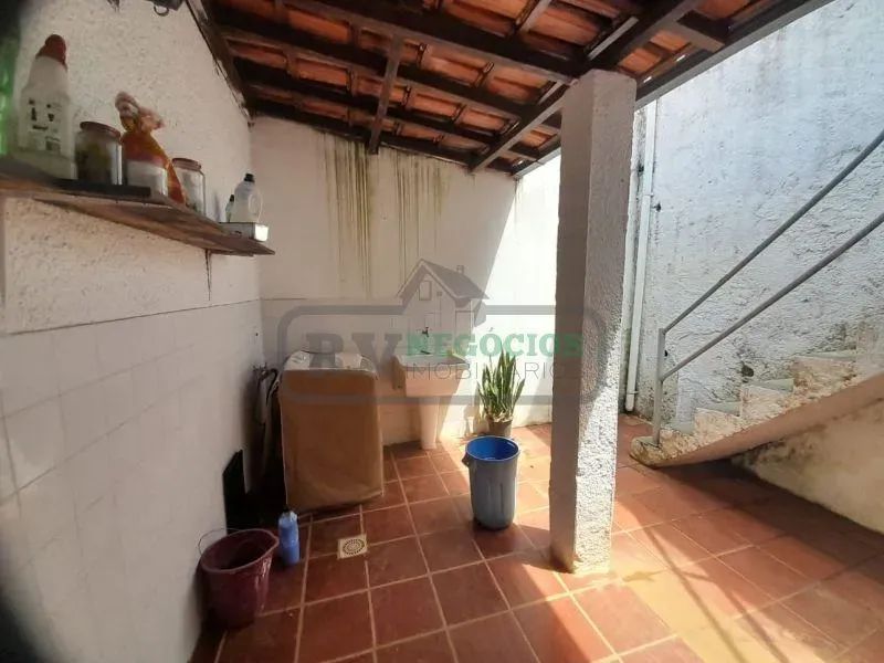 CA4302Imóvel a venda possui 420 metros quadrados com 4 quartos em São Bernardo - Juiz de F - Foto 5