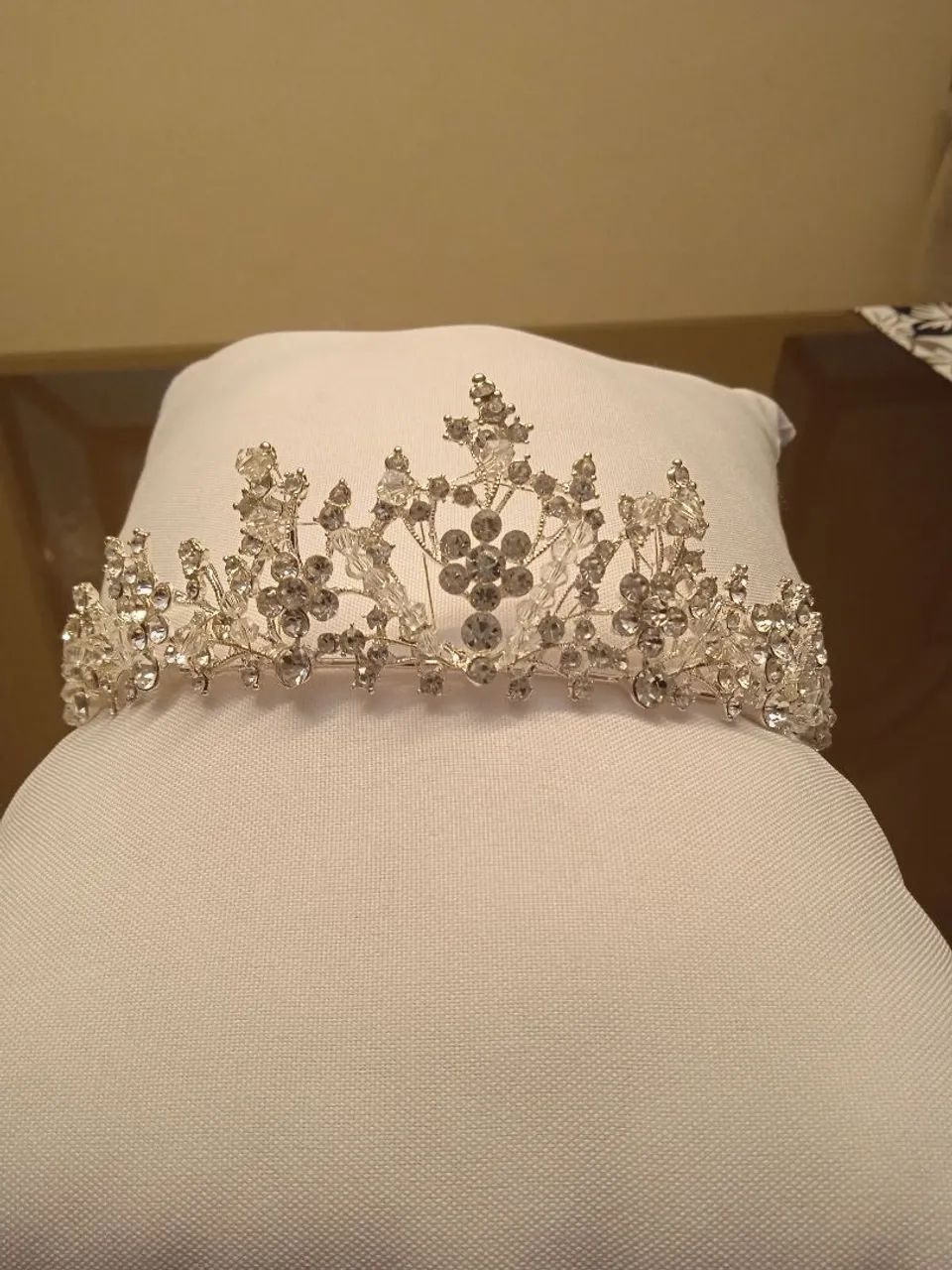 Coroa de noiva ou debutante - nova