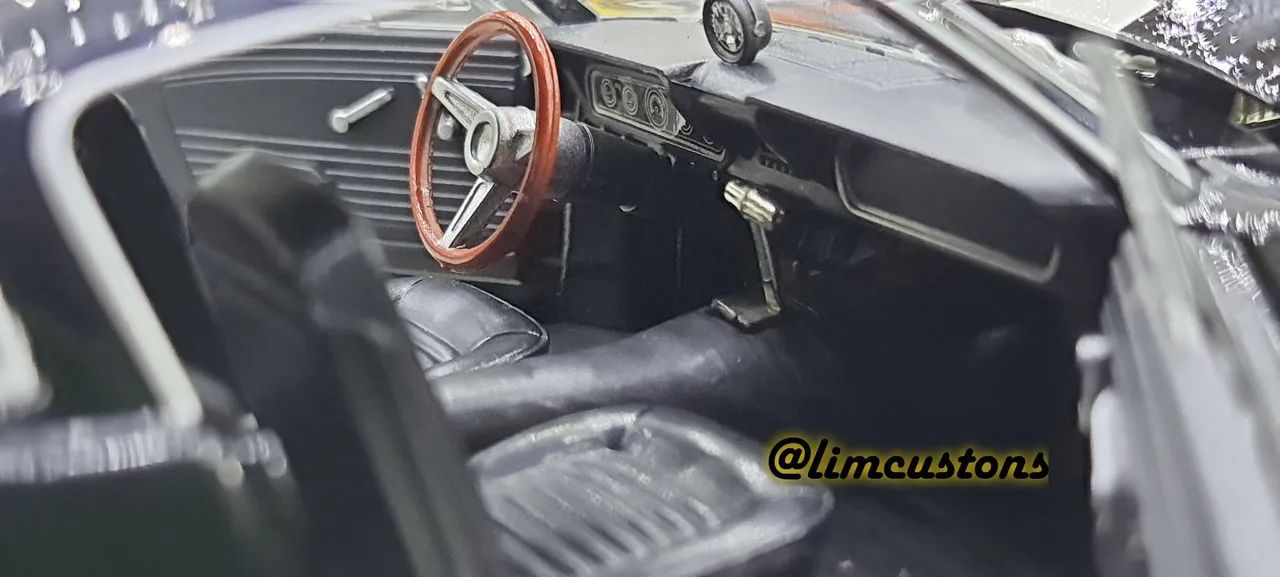 Miniatura 1:24 - Mustang Shelby GT 350 1966 sem caixa - Foto 3