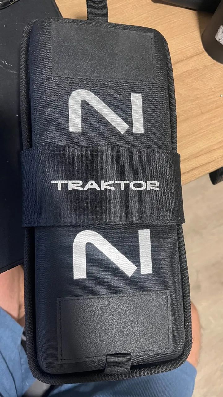 Controladora Traktor x1 MK3 - Foto 3