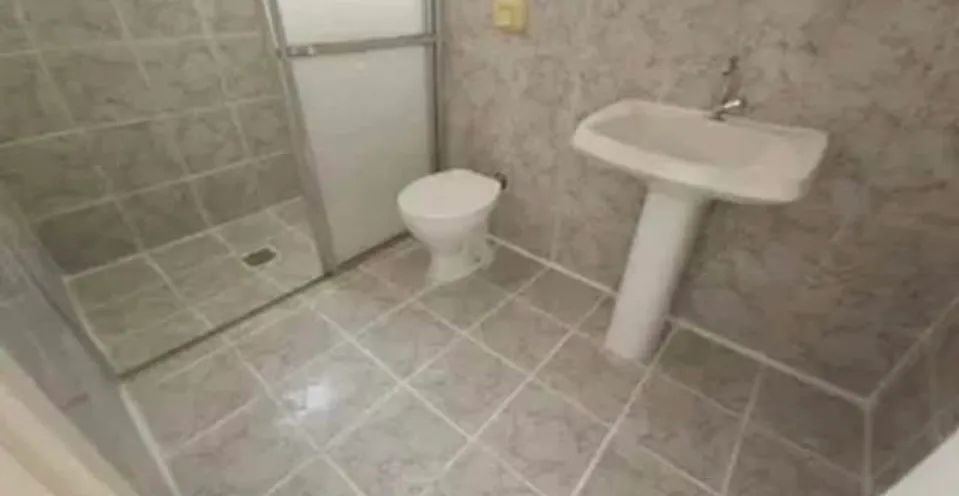 Vendo casa no Recanto das emas  - Foto 5