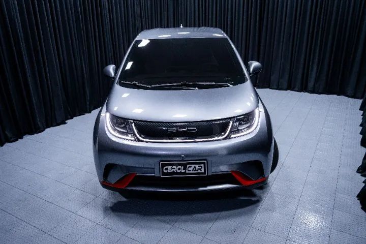 BYD Dolphin EV Cor Cinza - 12 MIL KM - Com Carregador - Foto 3