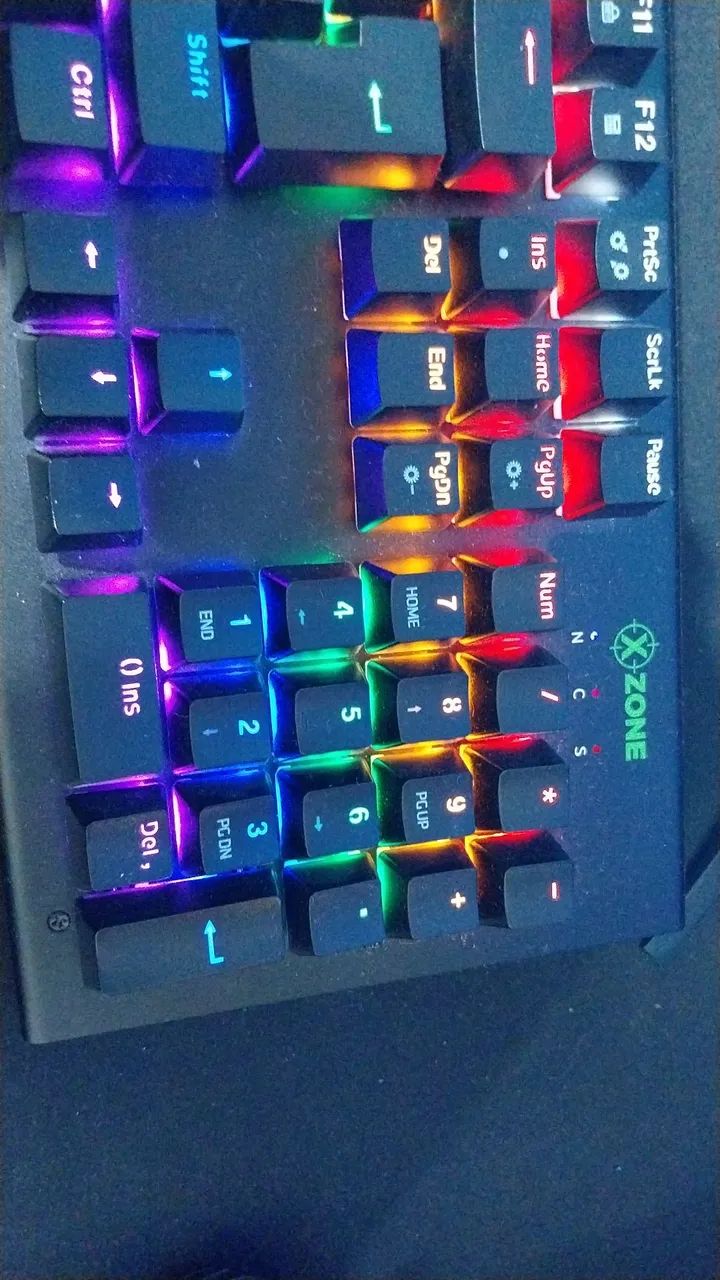 Teclado mecânico64363328112769124