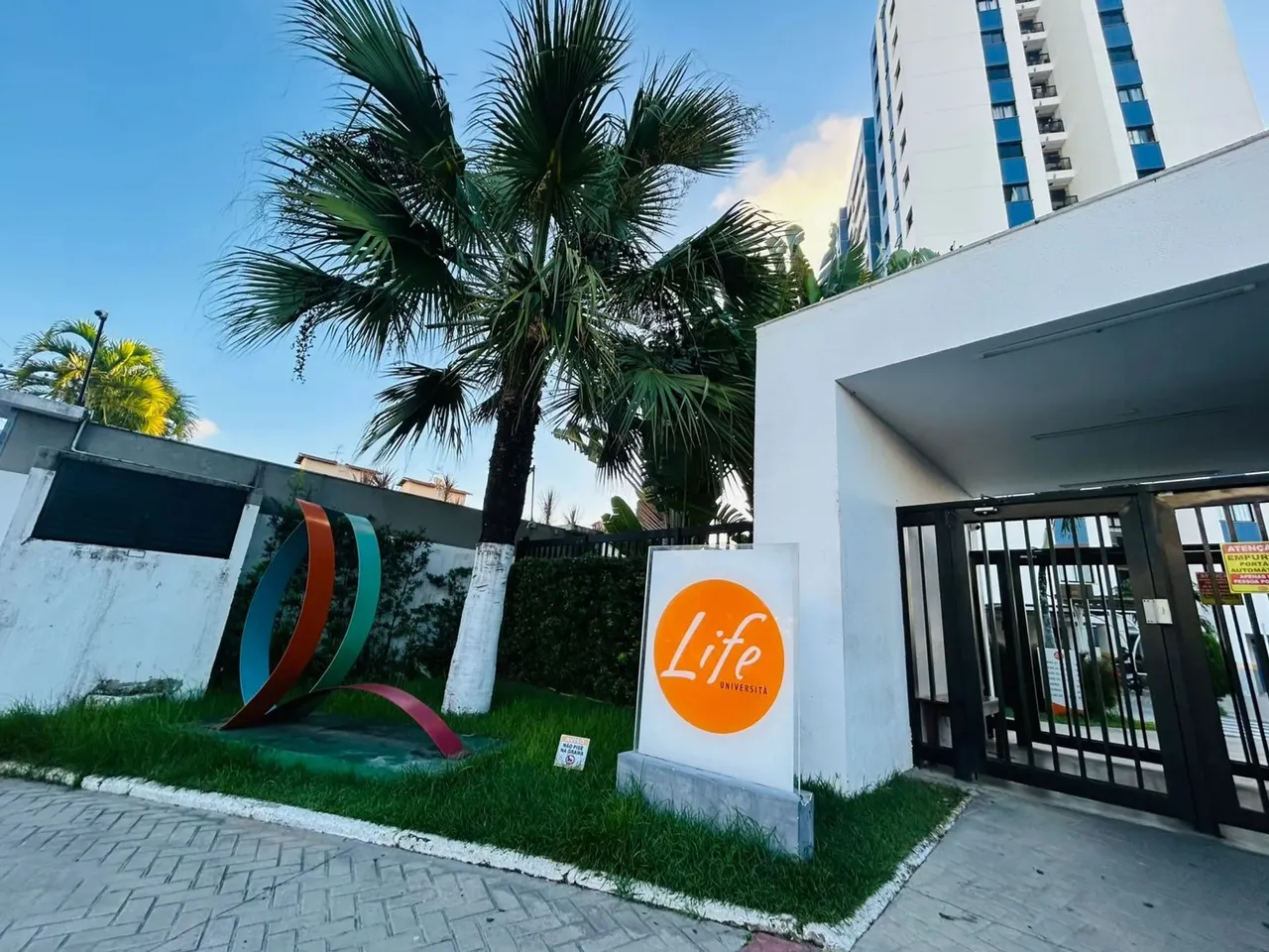 Condominio Life Universitá, 3 Quartos - Farolândia