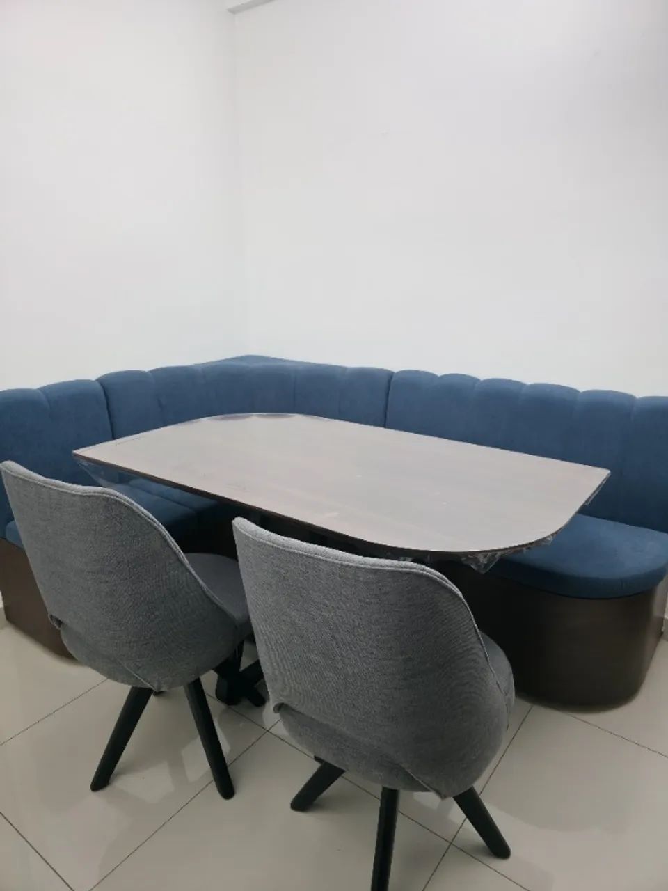 Canto alemão CDCA + mesa + cadeiras