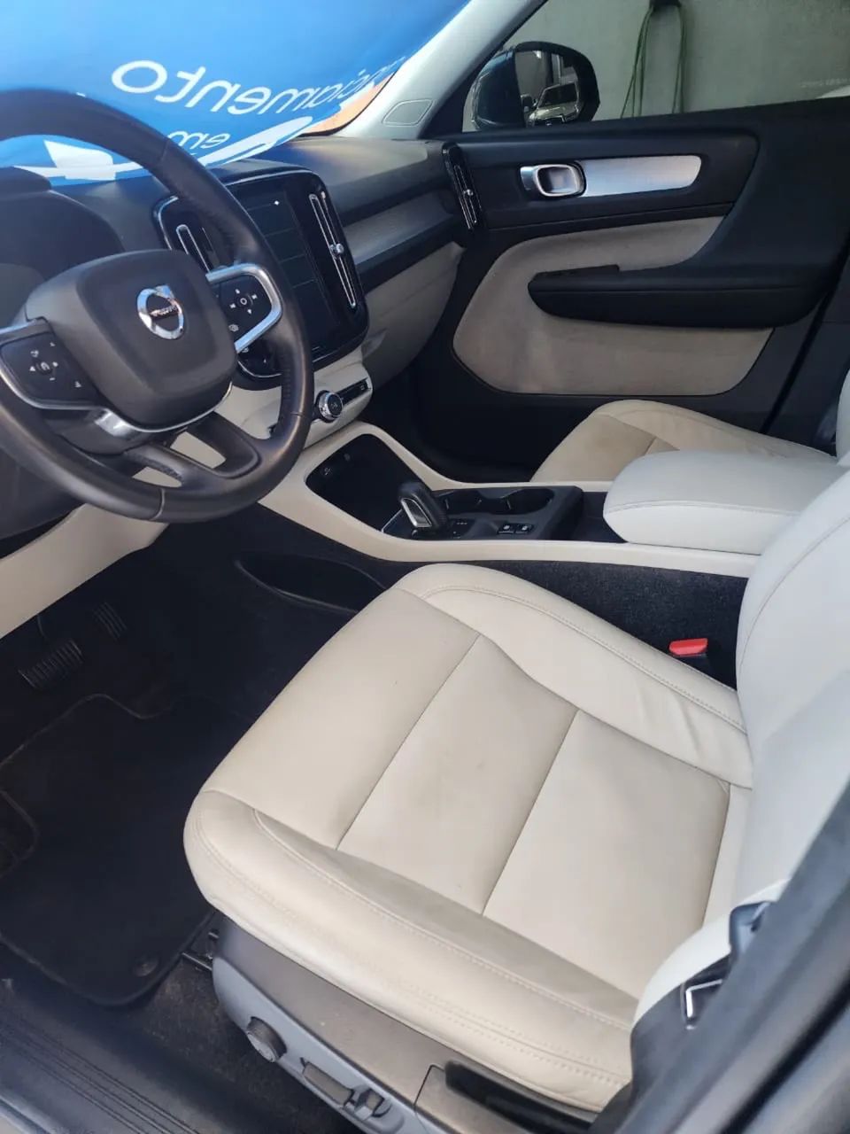 Volvo xc40 momento 2021 híbrida  - Foto 2