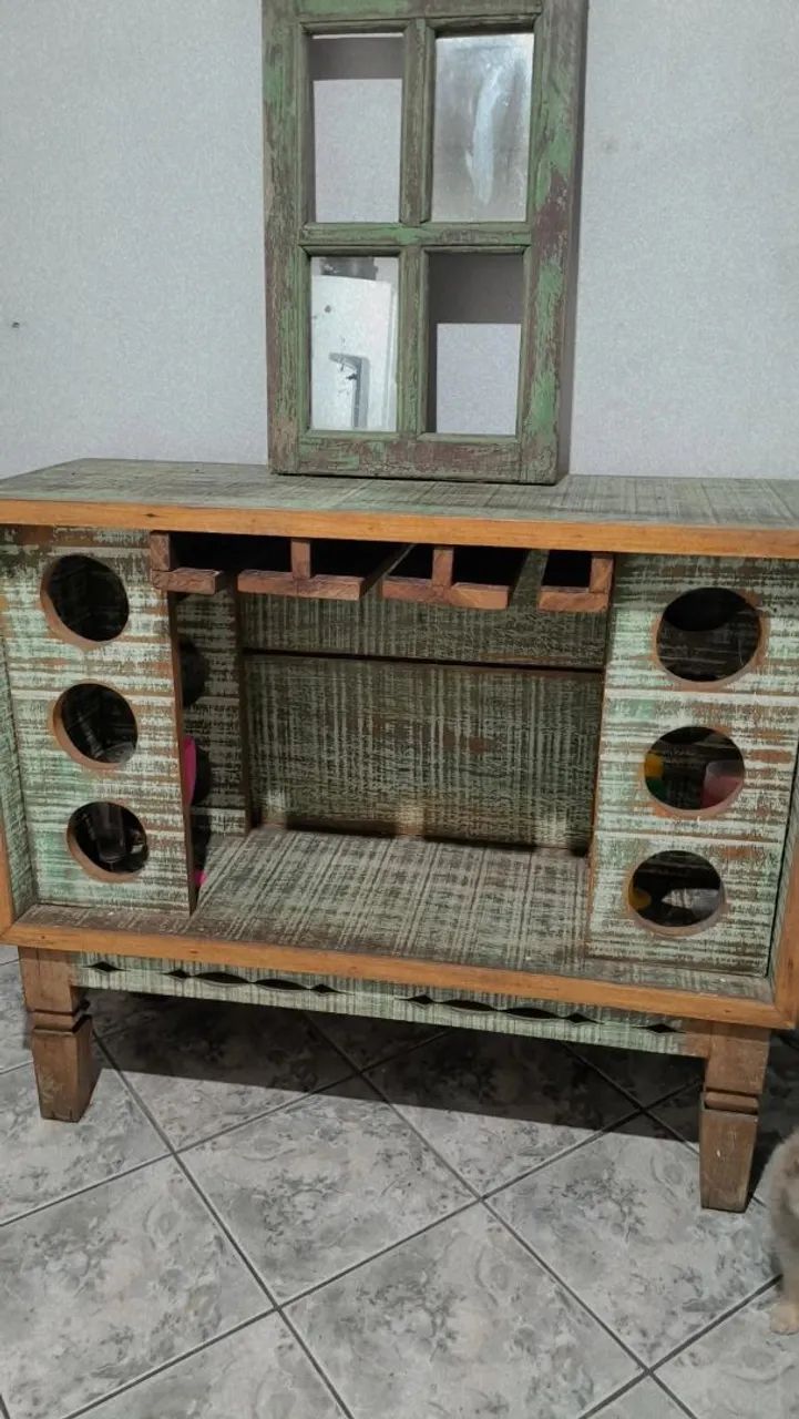 Adega madeira 64385931001346122