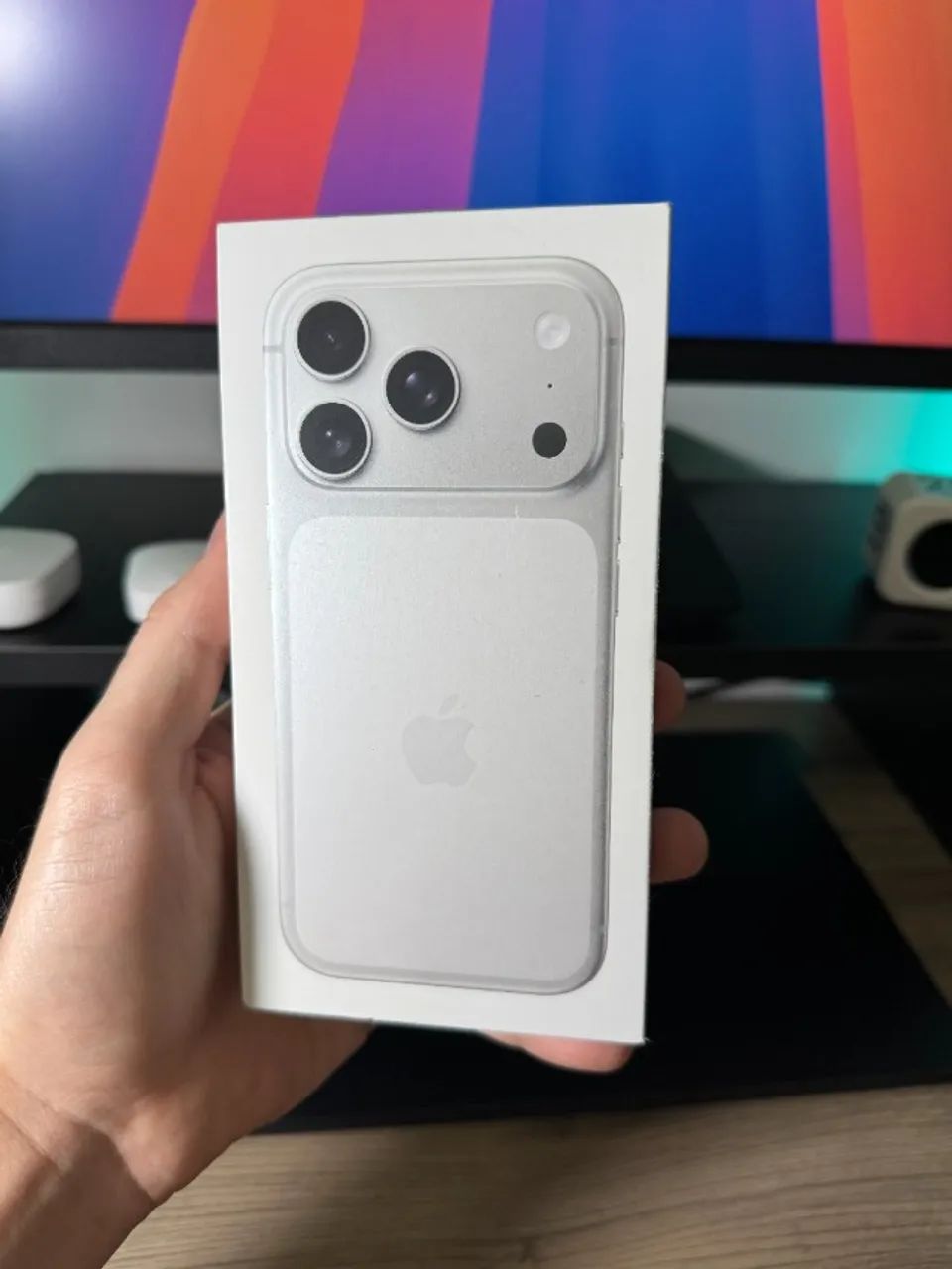 iPhone 17 Pro 256GB Silver - Lacrado - Modelo EUA - 1 ano de