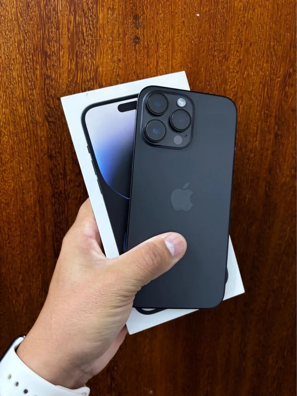 iPhone 14 Pro Max pra sair hoje - até 18x no cartão capinha de brinde