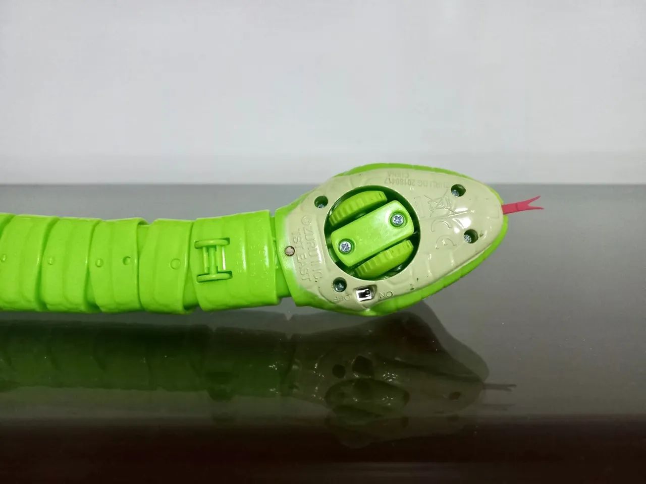 Robo Alive Cobra Verde 35 cm  - Foto 2
