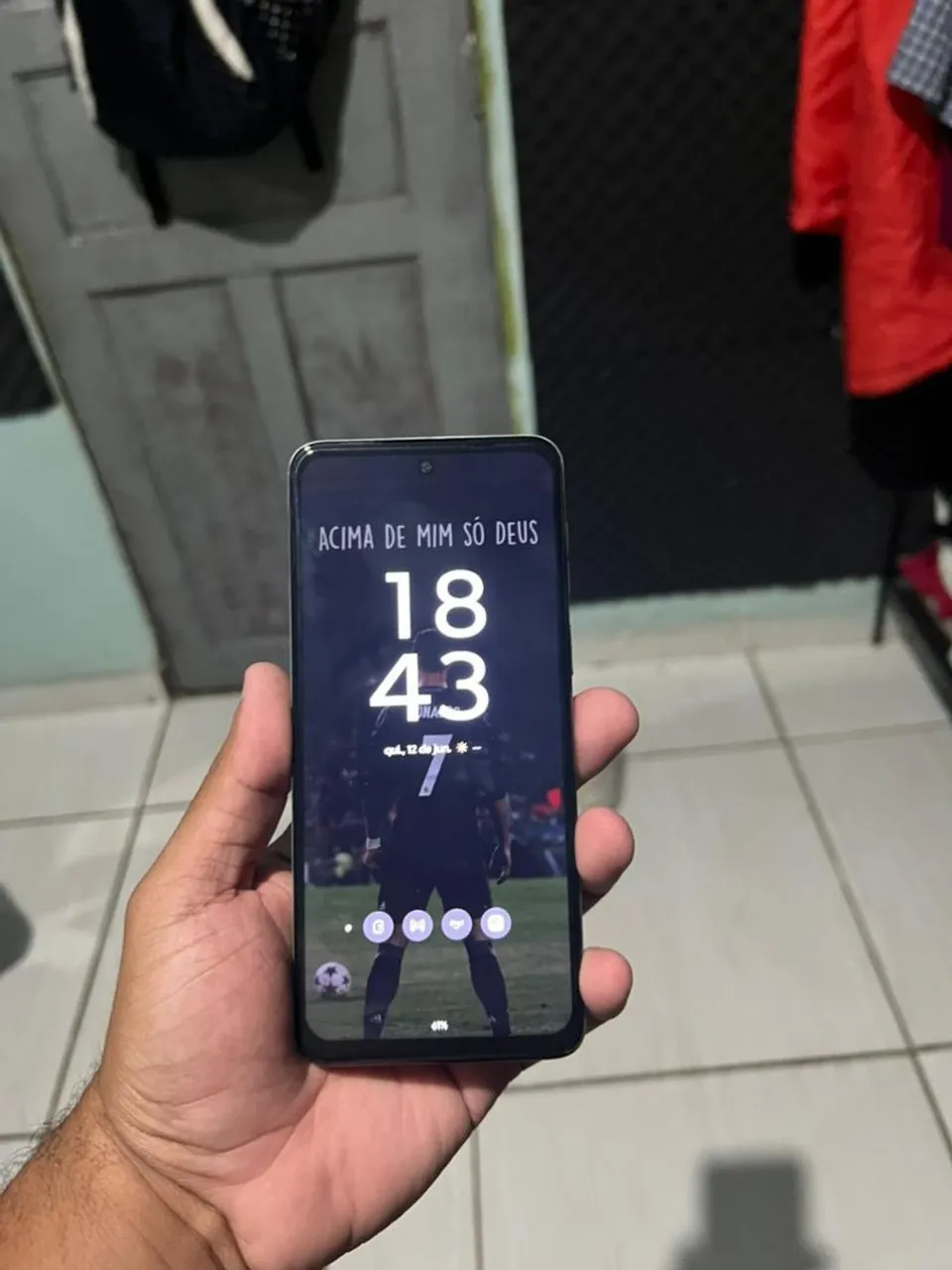 Vendo MOTO G54 5G, em excelente estado, vem com nota, caixa original e carregador.