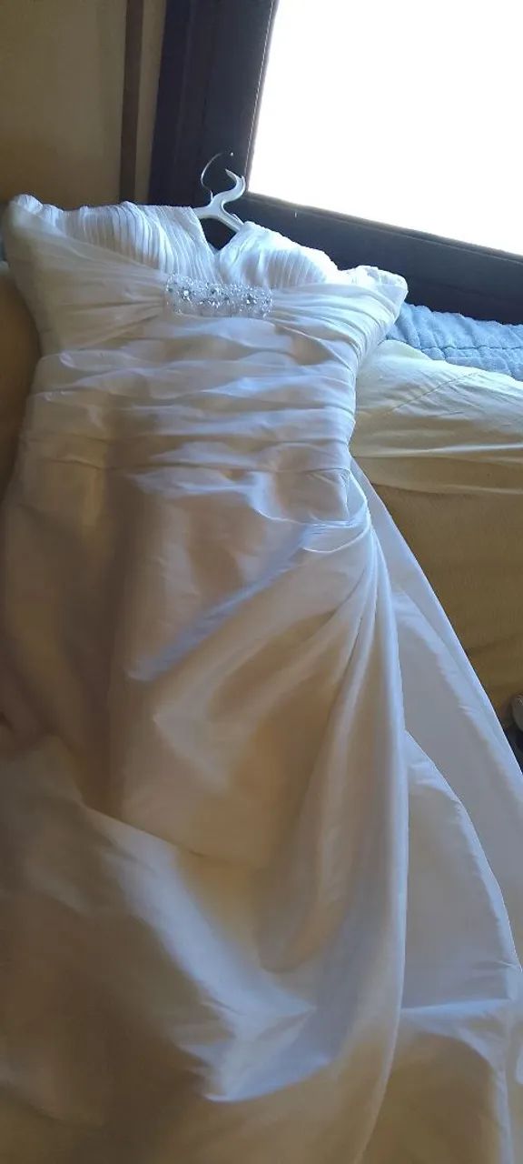 Lindo vestido de noiva - Foto 2