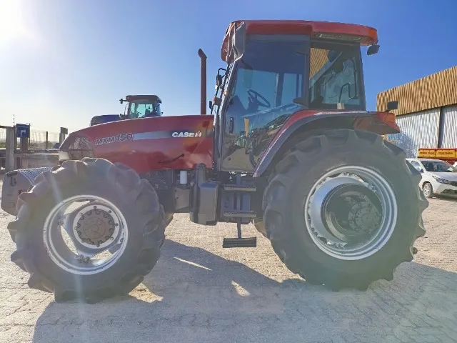 Trator Case IH MAXXUM 150