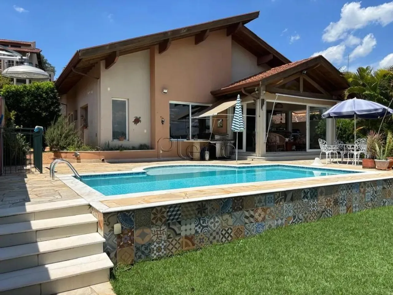 Casa à venda em Vinhedo, Marambaia, com 3 suítes, com 356 m², Condomínio Estância Marambai