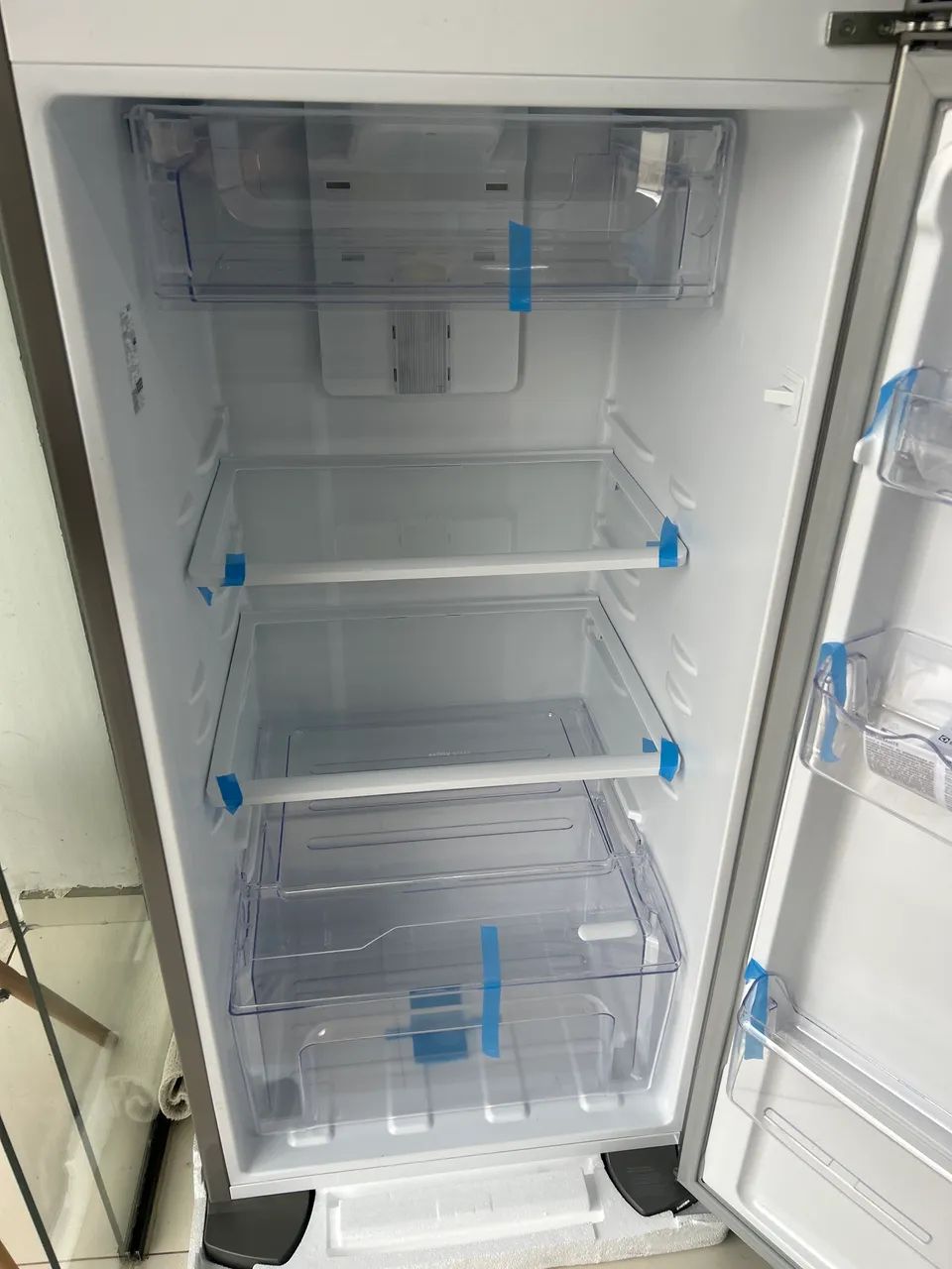 Refrigerador eletrolux novas 371 L só 2590 - Foto 4