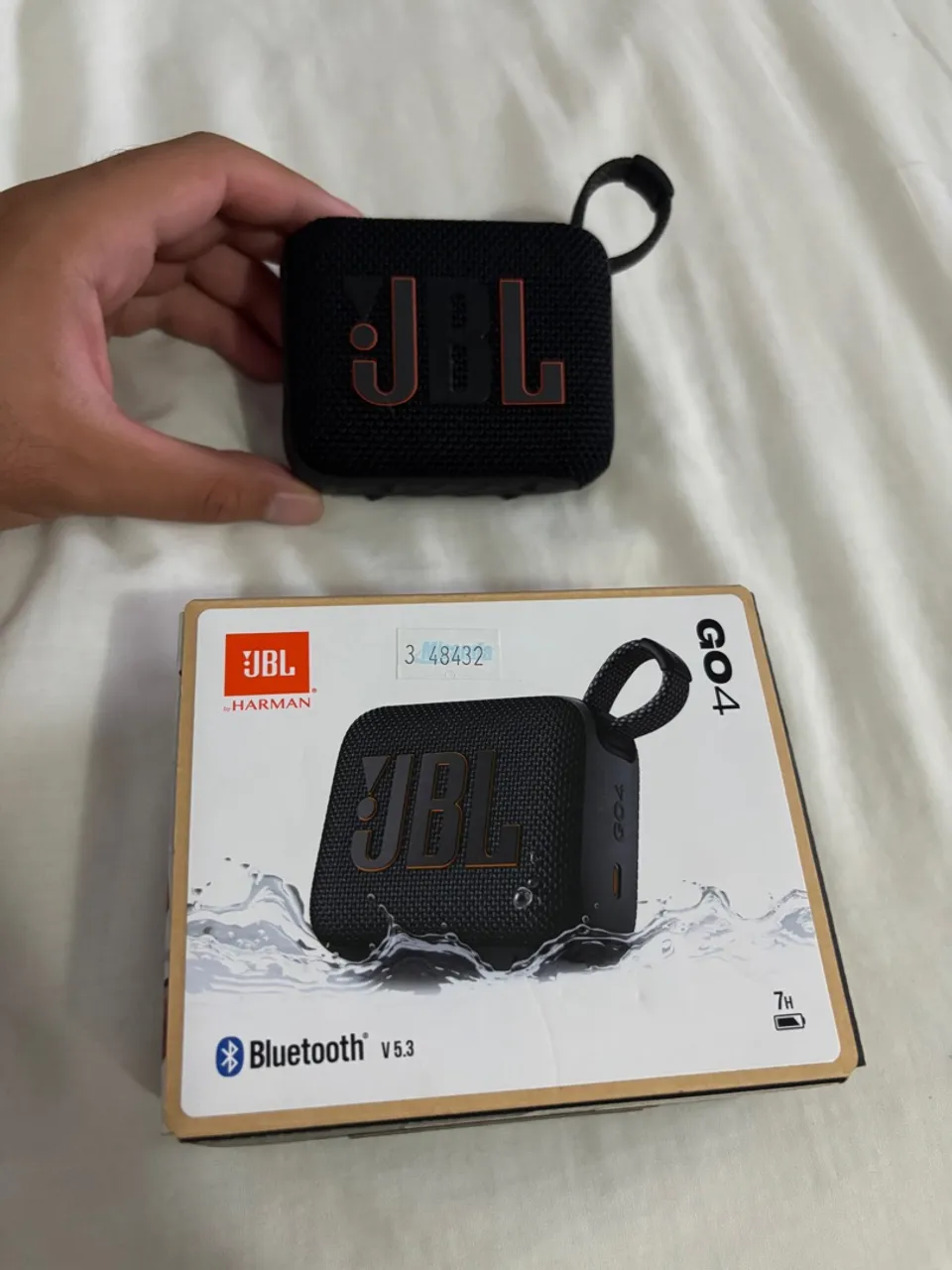 Caixa de Som JBL GO4 (nova, apenas sem o grafismo na letra B pois acabou soltando)