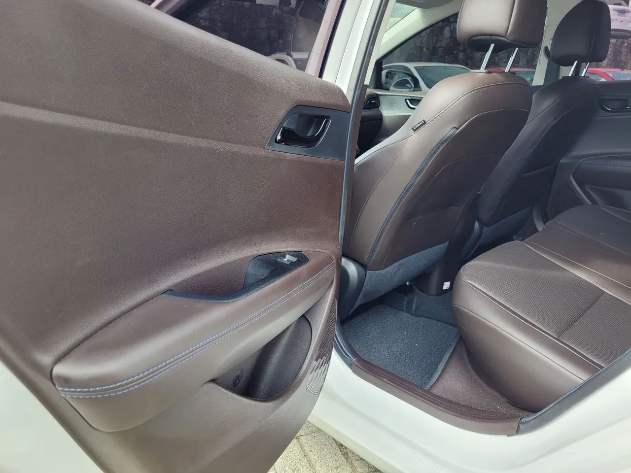 HYUNDAI HB20 DIAMOND TURBO AUTOMÁTICO  - Foto 5