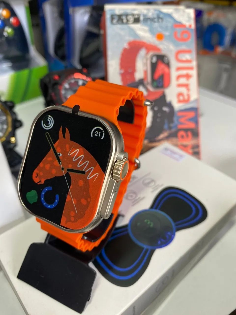 Relógio SmartWatch Series 8 com pulseira laranja acompanha pulseira extra 