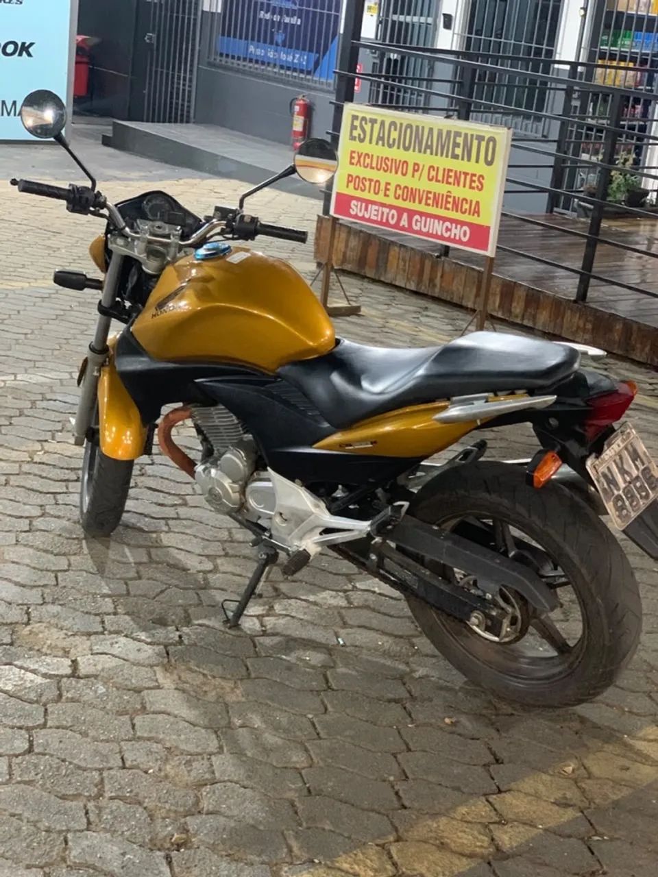 CB 300  - Foto 4