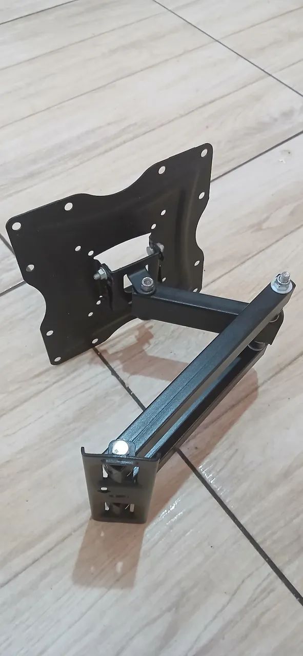 SUPORTE MÓVEL PARA TV
