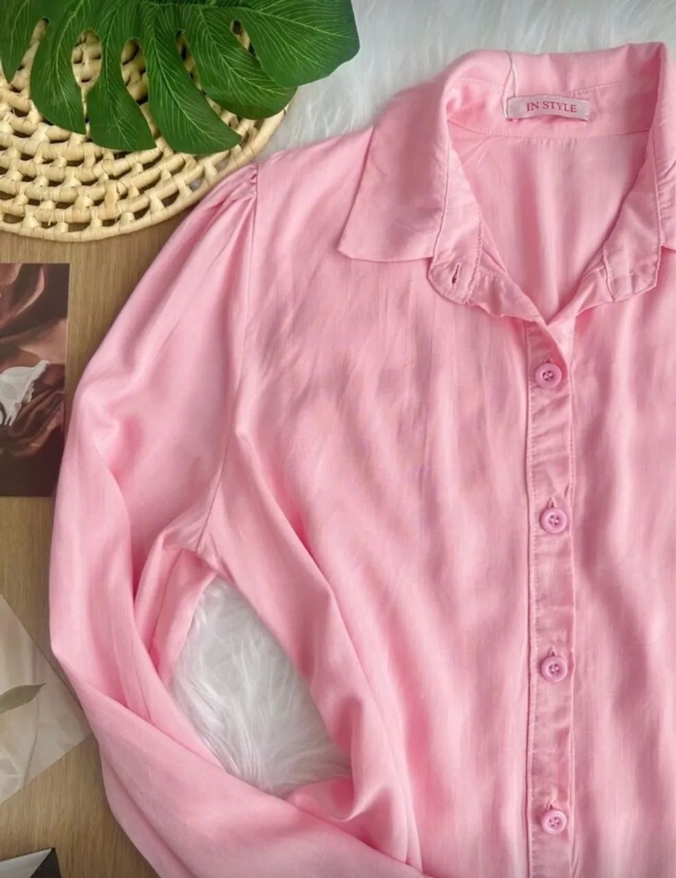Camisa rosa botão feminina P - Foto 4