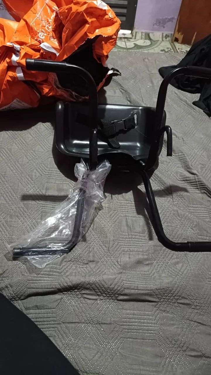 Vendo cadeirinha de bicicleta nova  - Foto 2