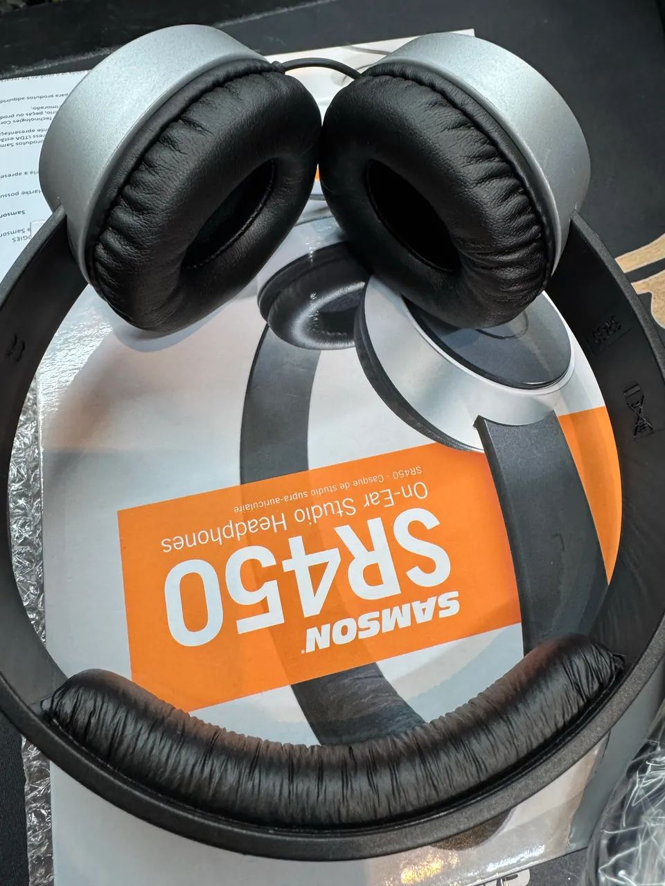 Fone de ouvido headphone Samson SR450 - Foto 5