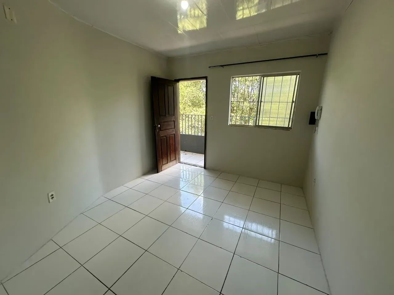 ALUGO APARTAMENTO COM UM QUARTO! - Foto 3