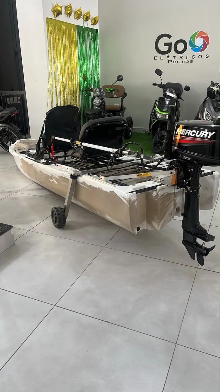 Caiaque Ark1290 com Motor Mercury 5HP - Foto 2